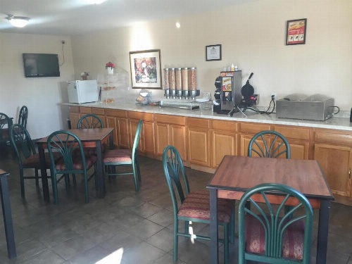 Travelodge by Wyndham Junction City image 34