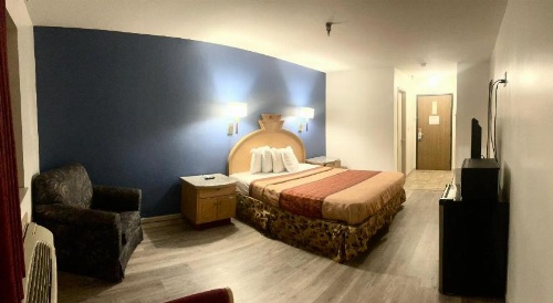 Travelodge by Wyndham Junction City image 4