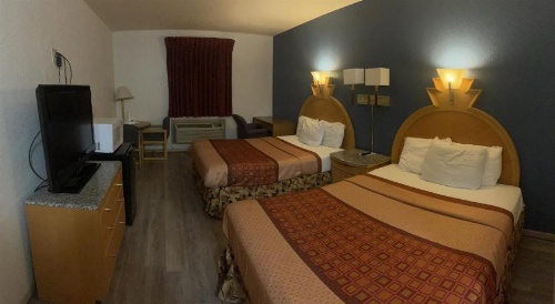 Travelodge by Wyndham Junction City image 7